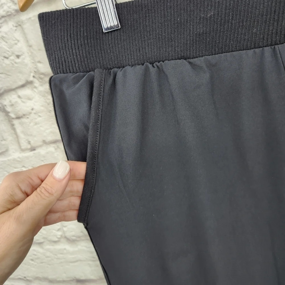 FABLETICS Black Pull On Side Slit Ankle Lightweight Pants Size Large - Picture 6 of 14